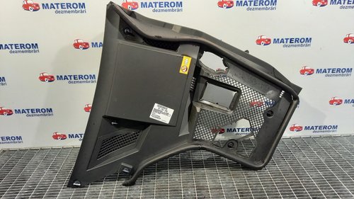 ORNAMENT SUB CAPOTA FATA MERCEDES C-CLASS - - (2014 2018)
