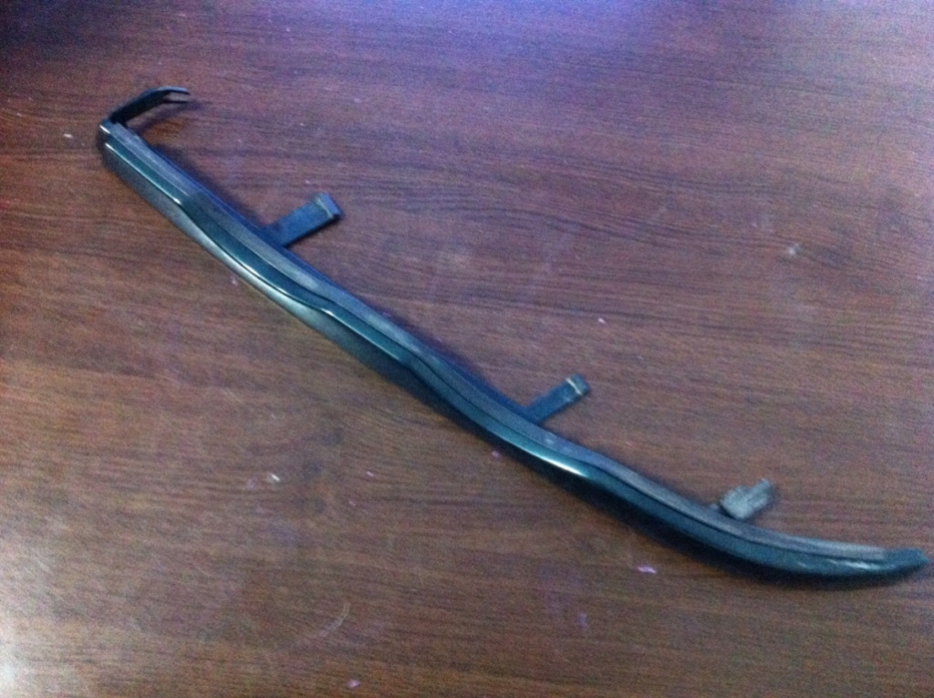 Ornament sub far stanga BMW 3 Series E46 [1997 - 2003] Sedan 4-usi 316i MT (105 hp) SE 1.9
