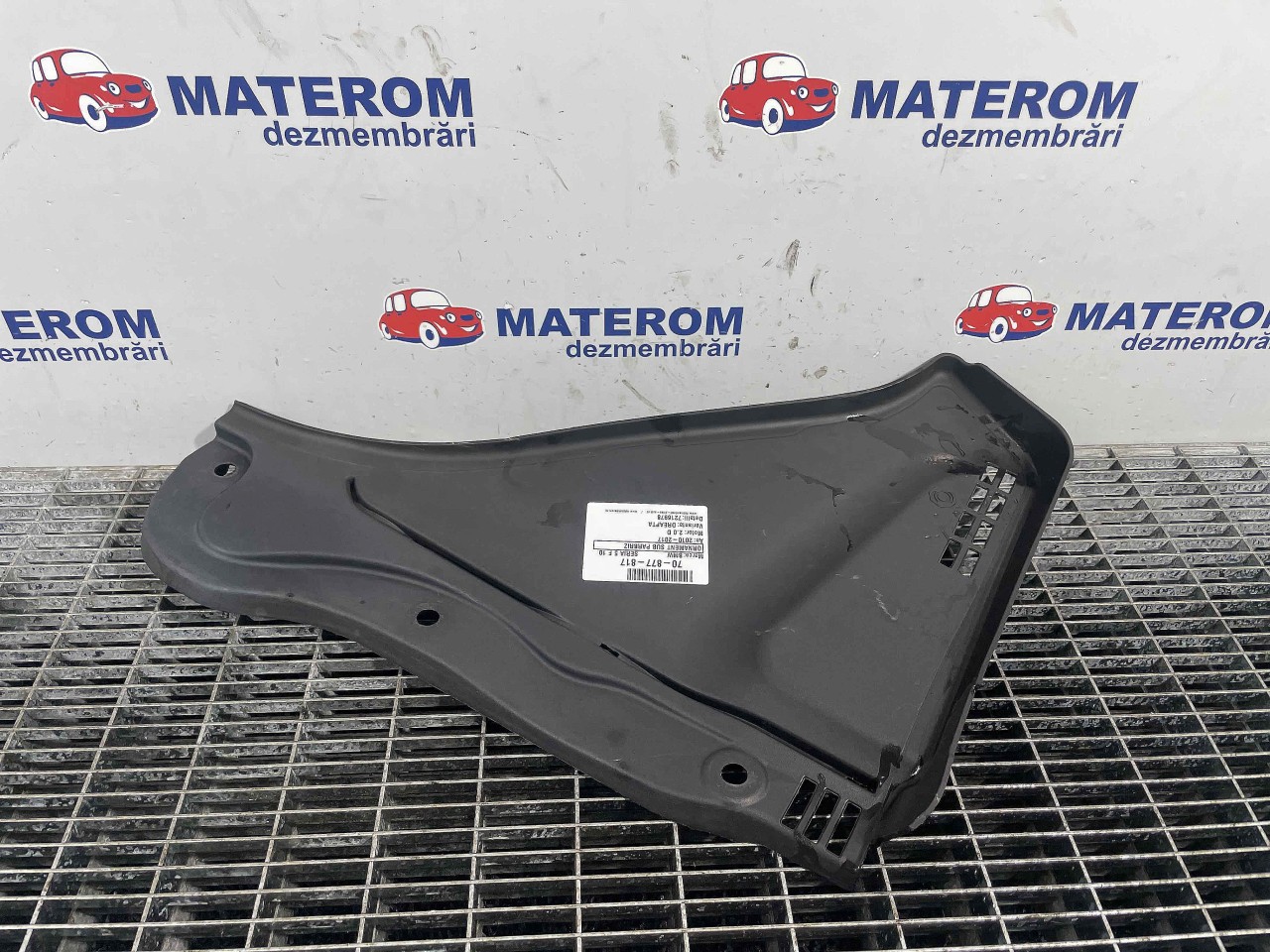 ORNAMENT SUB PARBRIZ BMW SERIA 5 F 10 SERIA 5 F 10 2.0 D - (2010 2017)