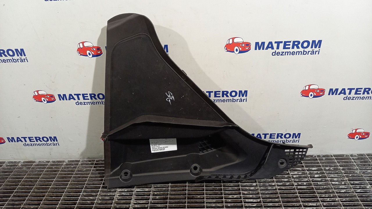 ORNAMENT SUB PARBRIZ BMW SERIA 5 F 10 SERIA 5 F 10 2.0 D - (2010 2014)