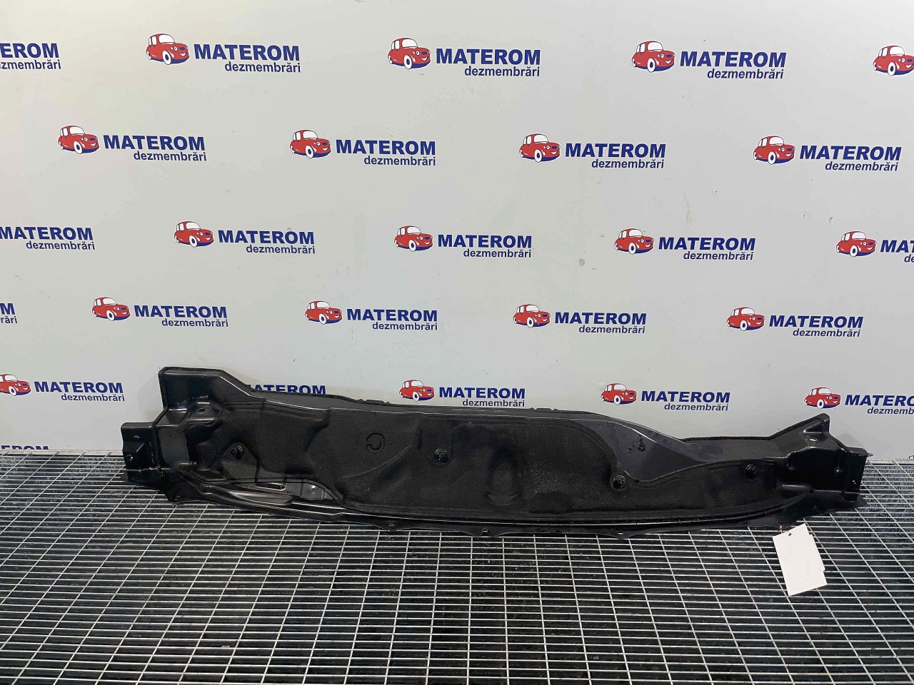 ORNAMENT SUB PARBRIZ NISSAN X-TRAIL X-TRAIL 2.0 DCI - (2007 2010)