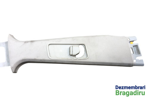 Ornament superior stalp dreapta Land Rover Discovery 3 [2004 - 2009] SUV 2.7 TD AT (190 hp) Cod moto...