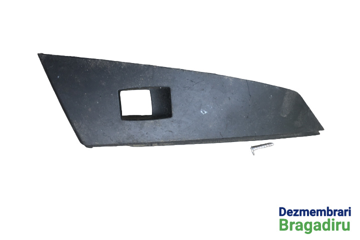 Ornament / Suport buton geam spate stanga Cod: 15939846 BMW Seria 5 E60/E61 [2003 - 2007] Sedan 530d AT (218 hp)