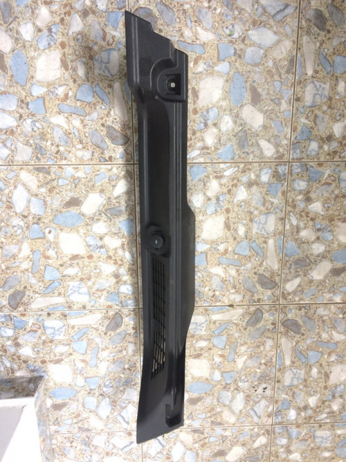 Ornament suport dreapta rulou portbagaj Kia Ceed [facelift] [2010 - 2012] SW wagon 1.6 CRDi AT (116 ...