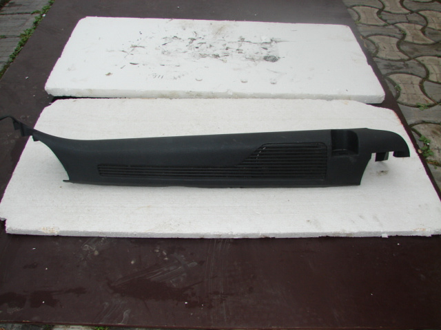 Ornament suport rulou portbagaj dr Skoda Octavia [facelift] [2000 - 2010] Combi wagon 5-usi 1.9 TDI MT (110 hp) (1U5)