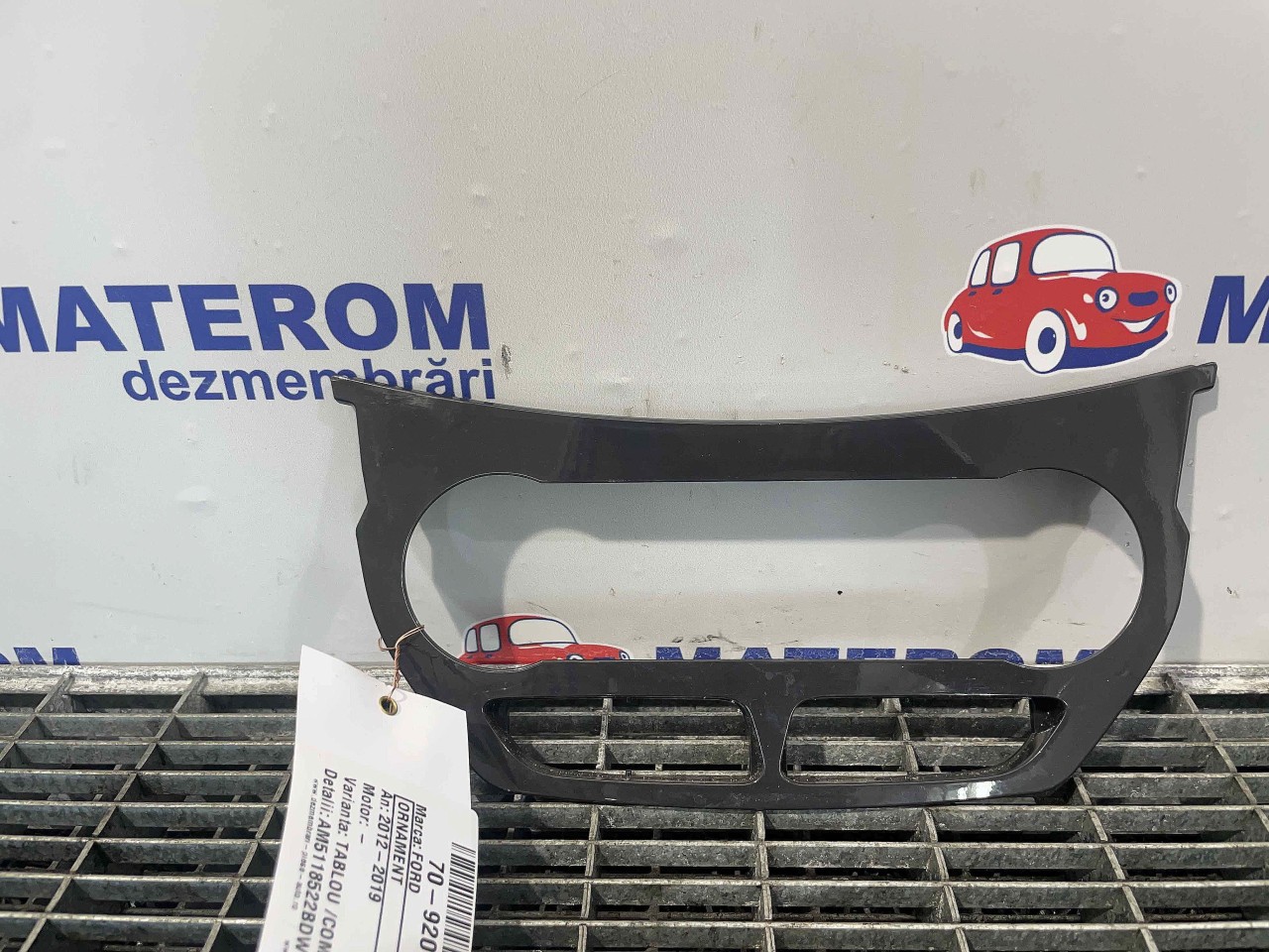 ORNAMENT TABLOU INCALZIRE FORD KUGA - - (2012 2019)