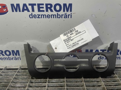 ORNAMENT TABLOU INCALZIRE SKODA OCTAVIA - - (2012 2017)