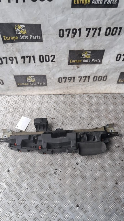 Ornament trager Opel Astra J an 2011 cod 13264477