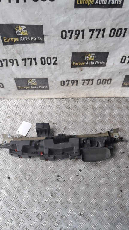 Ornament trager Opel Astra J an 2011 cod 13264477