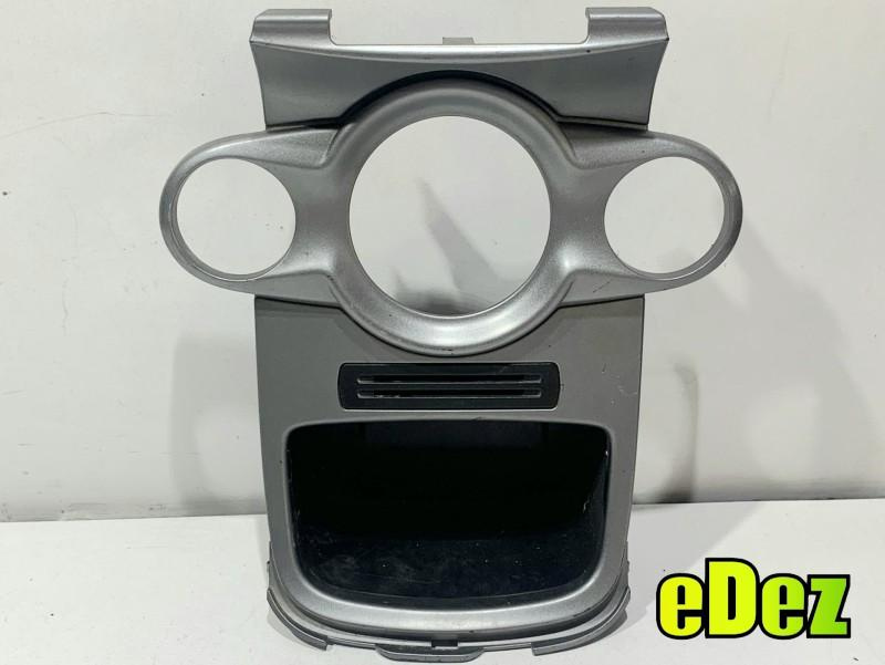 Ornament / trim bord Ford Fiesta 7 (2008-2012) [MK7] 8A61-18D422-AGW