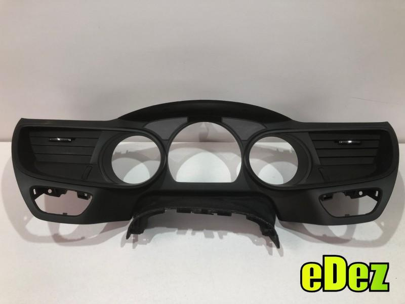 Ornament / trim ceas bord cu grile ventilatie Citroen C5 III (2008-2012) 9682386677