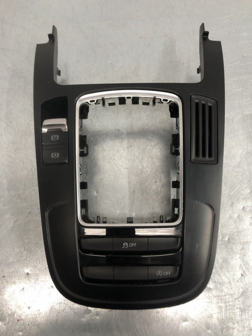 Ornament trim schimbator Audi A4 B8,5 Avant 2.0TDI quattro S-Tronic 177cp sedan 2014 (8K0864261)