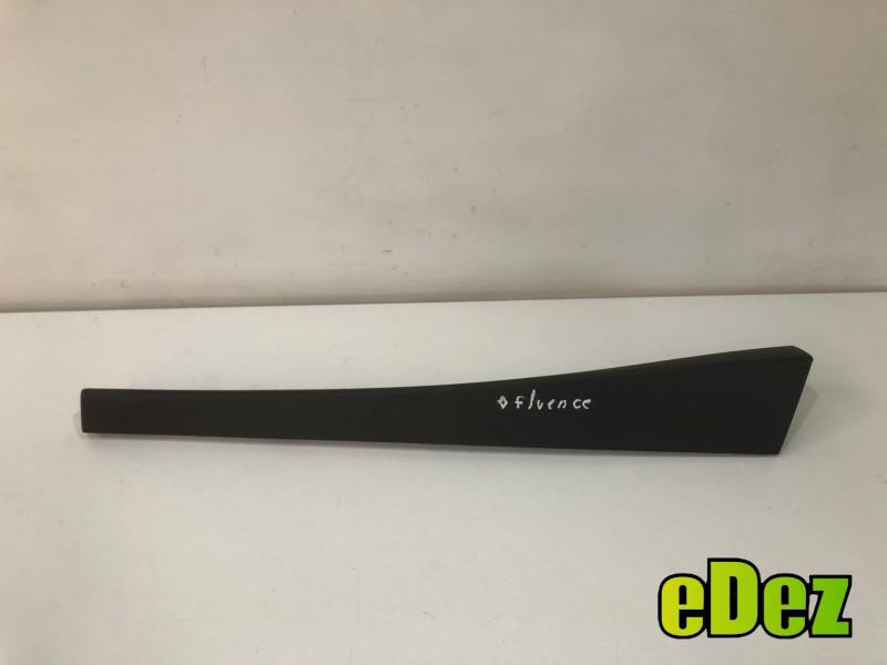 Ornament / trim torpedou Renault Fluence (2009-2012) 682116476r