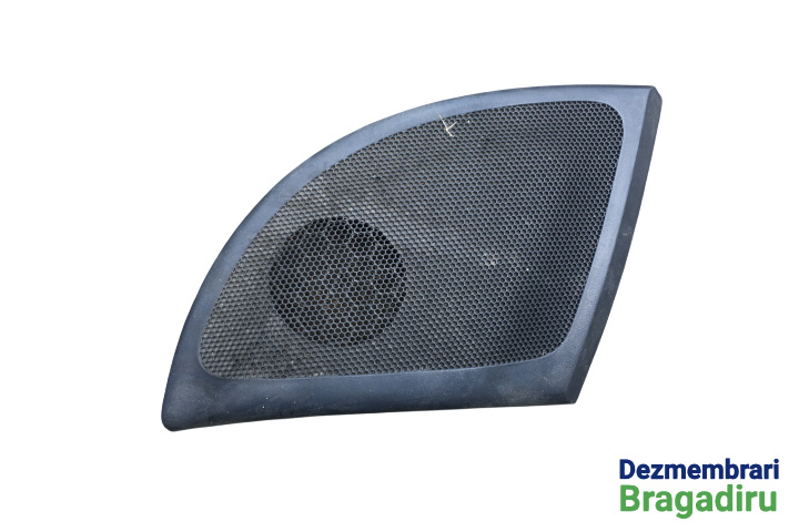 Ornament tweeter dreapta fata Cod: 7700840879 7700840879 Renault Megane [facelift] [1999 - 2003] Coupe 1.6 MT (107 hp)