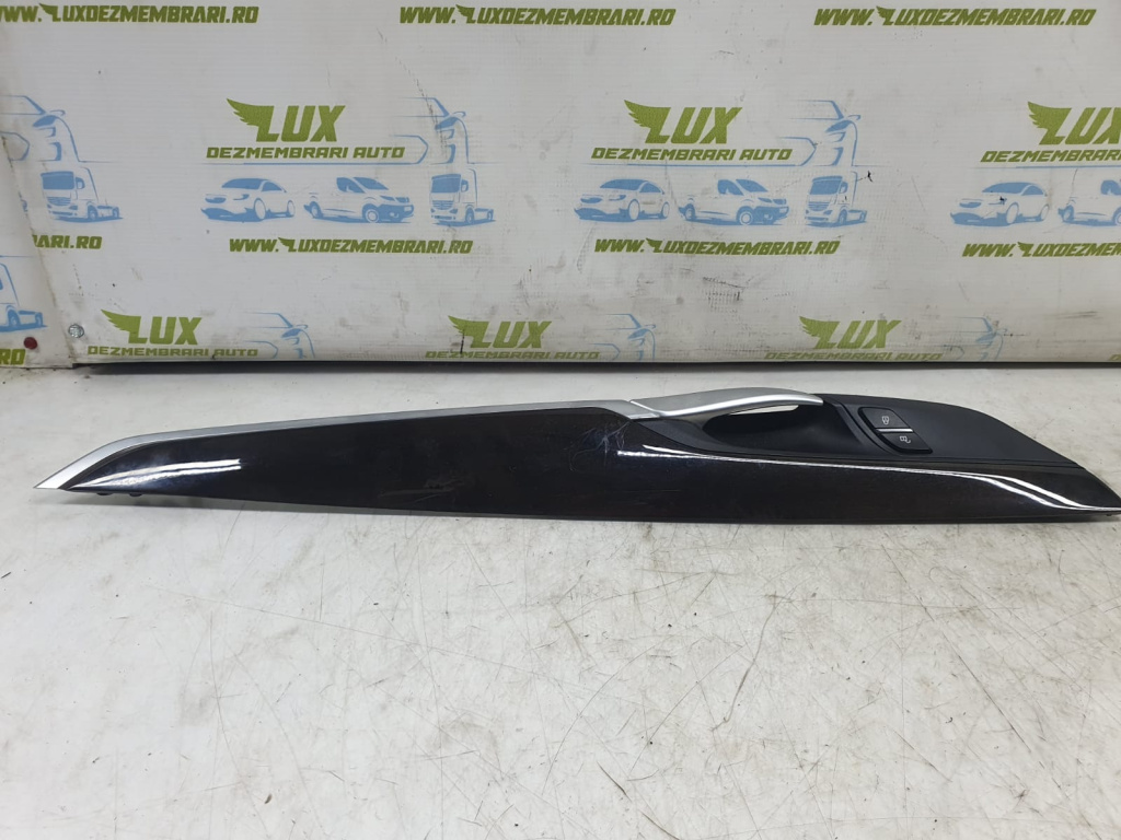 Ornament usa dreapta fata cu buton BMW X6 F16 [2014 - 2020] M50D 3.0 D N57D30C