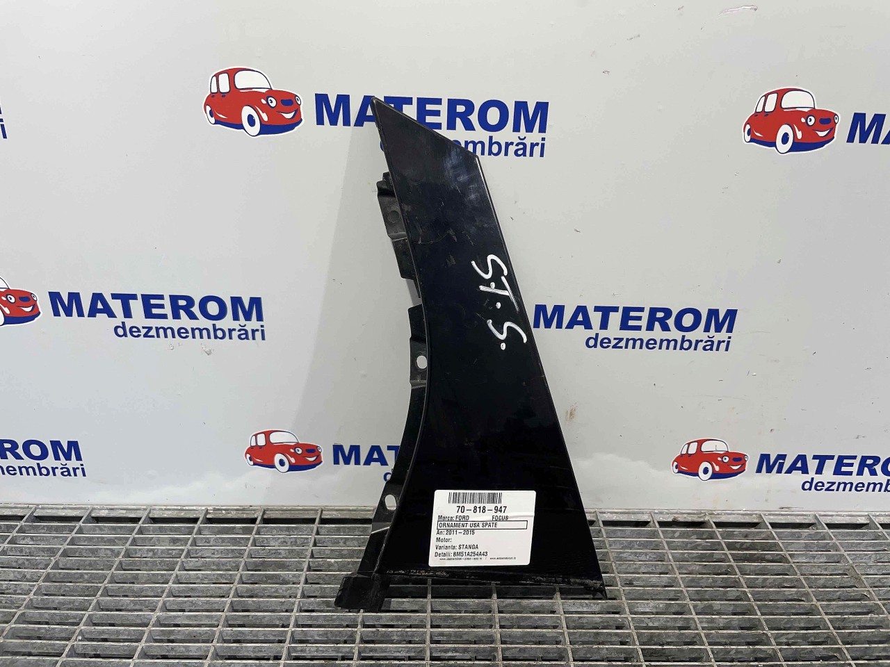 ORNAMENT USA SPATE FORD FOCUS - - (2011 2014)