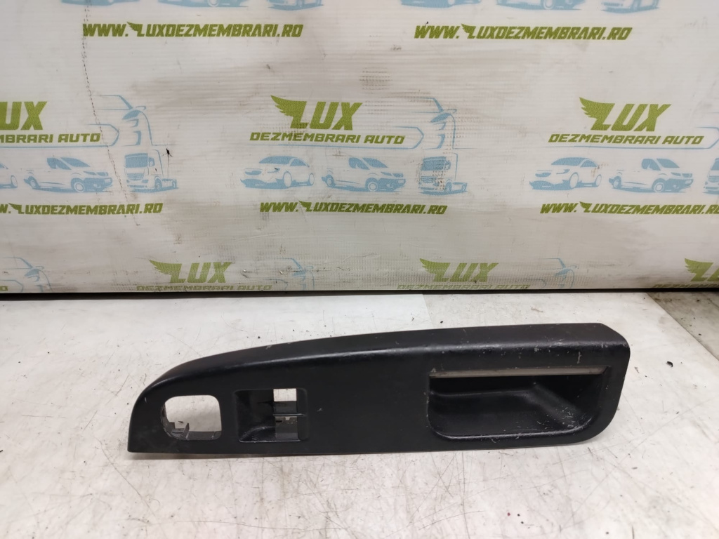 Ornament usa stanga fata 1k3868049b Volkswagen VW Golf 5 [2003 - 2009]