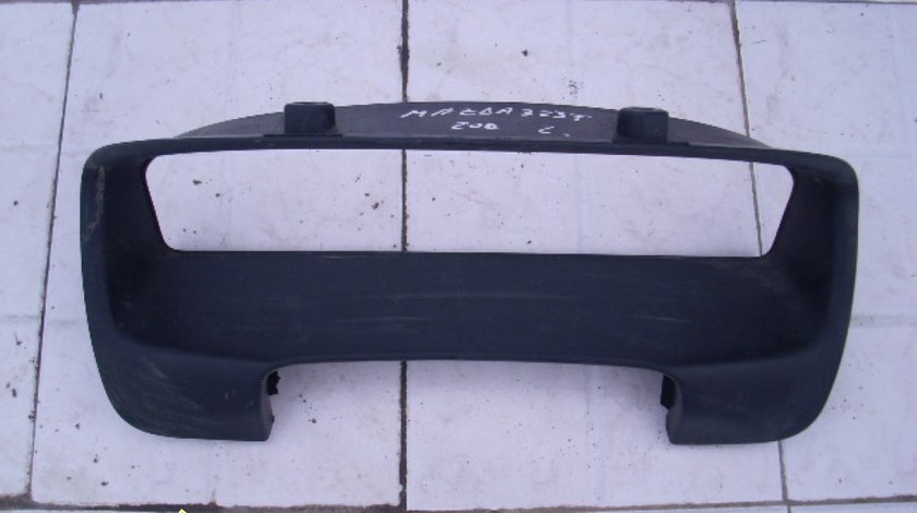 Ornamente bord Mazda 323F