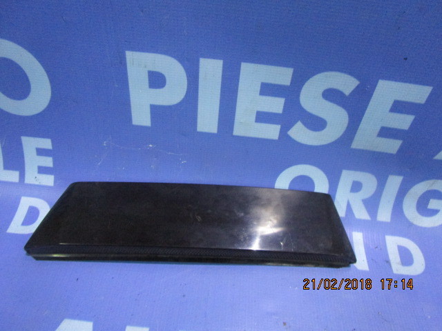 Ornamente lampa spate Renault Scenic 2003;  8200140171 // 8200140172