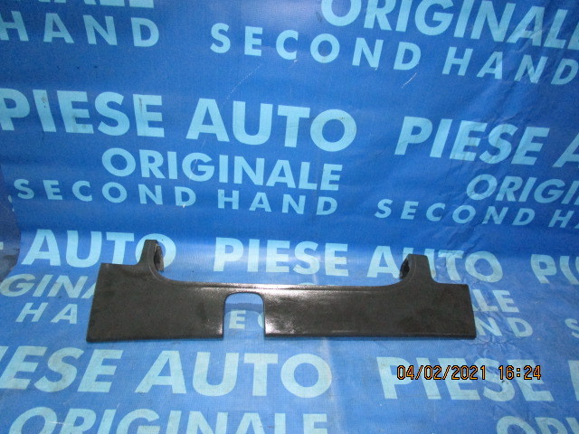 Ornamente lampa spate Renault Trafic 2001