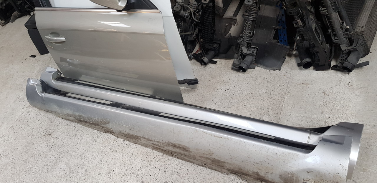 Ornamente Praguri stanga dreapta Audi A8 4E 2005 2006 2007 2008