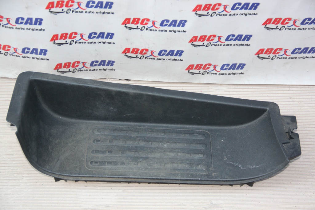 Ornamnet prag stanga VW T6 cod: 7H0863735C model 2017