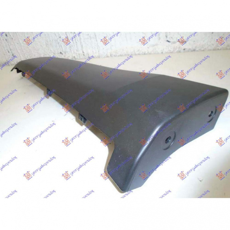 Overfender Aripa Spate - Nissan X-Trail 2001