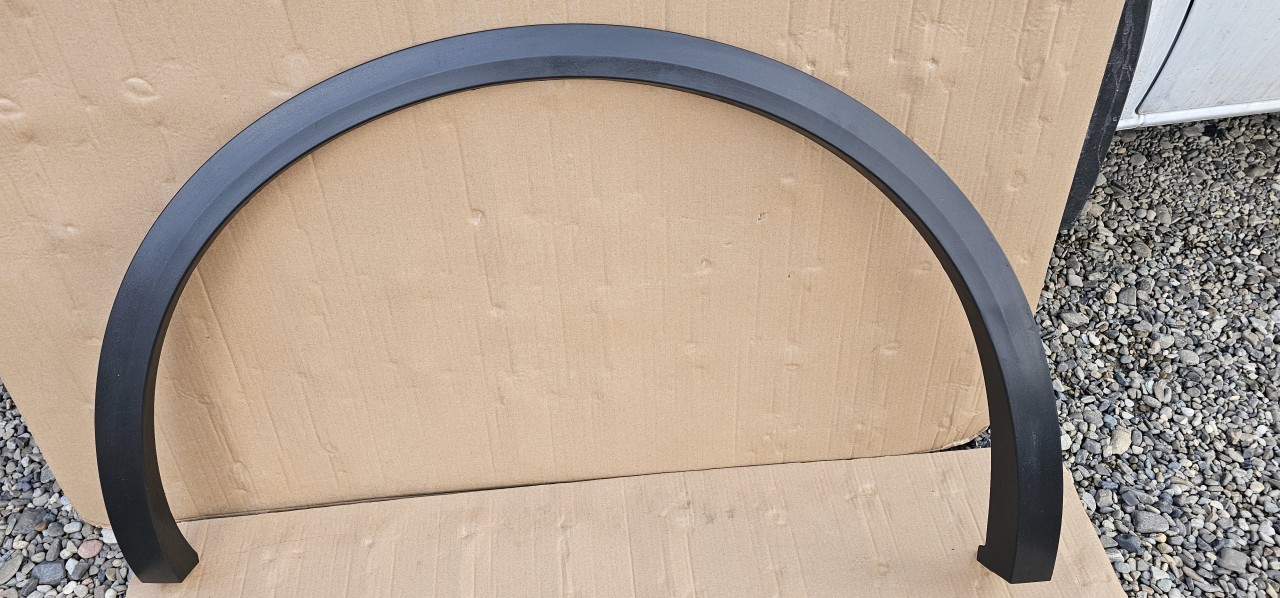 Overfender / bandou aripa dreapta spate  Vw Touareg 3 CR 2018 2019 2020