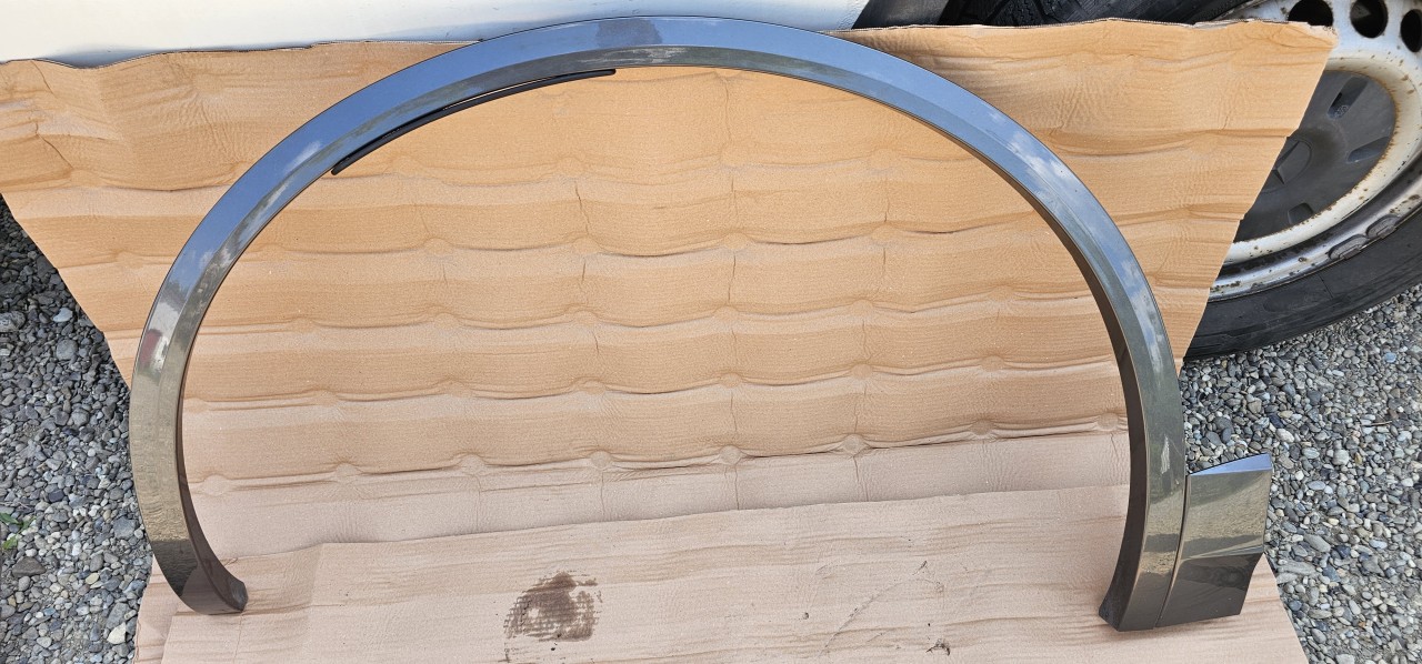 Overfender Bandou aripa stanga fata Vw Touareg 3 R-Line 2018 2019 2020 2021 2022