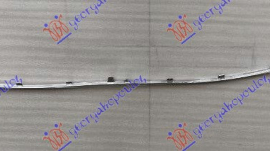 OverFender/Ornament Central Spoiler Bara Spate Audi Q7 2006 2007 2008 2009 2010 2011 2012 2013 2014 2015