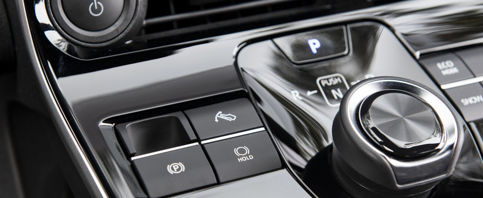 OZN, frate! Cea mai noua masina de la Toyota arata ca o farfurie zburatoare! Galerie foto completa OZN, frate! Cea mai noua masina de la Toyota arata ca o farfurie zburatoare! Galerie foto completa