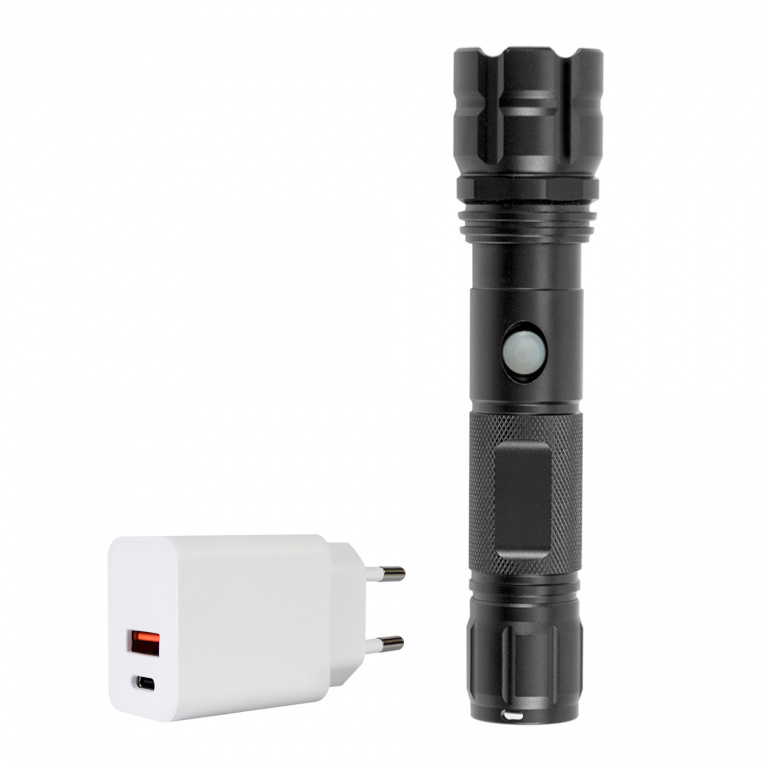 Pachet lanterna PNI Adventure F10 din aluminiu cu LED 6W, 500lm pana la 200m focus, cu acumulator si alimentator PNI CHG300 cu port USB C, QC3.0, PD3.0, PPS si port USB-A, 30W PNI-CHG3F10