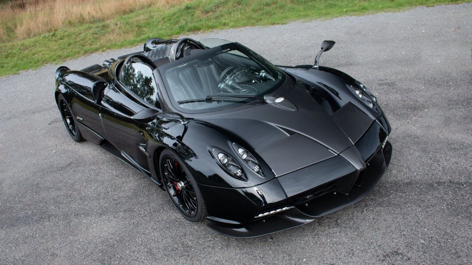 Pagani Huayra Roadster de vanzare