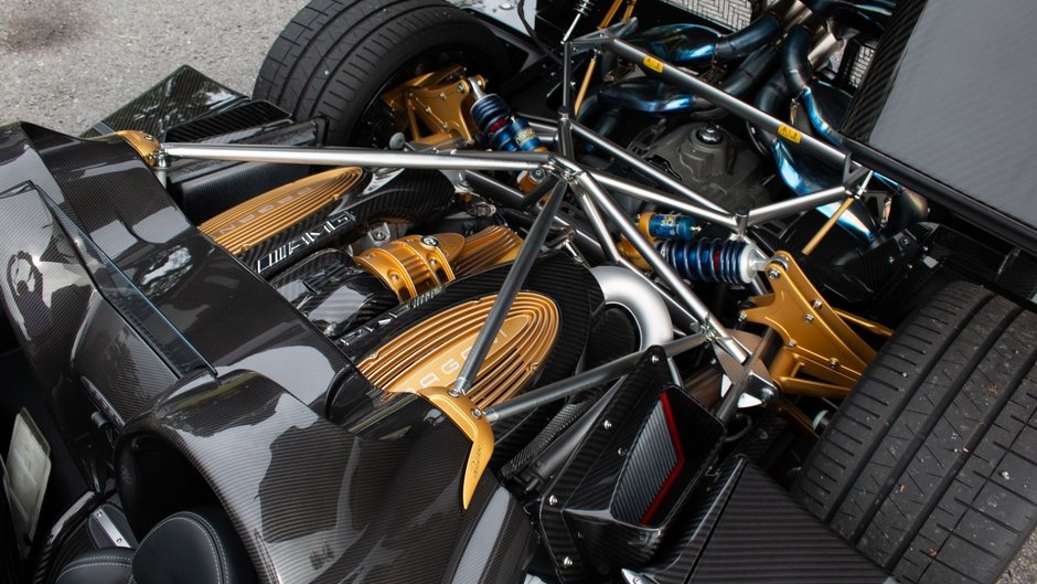 Pagani Huayra Roadster de vanzare