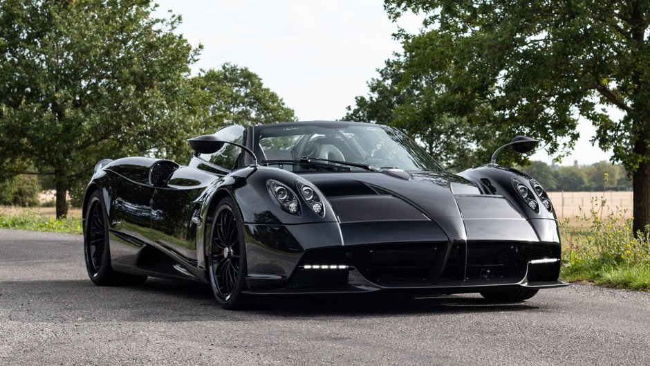 Pagani Huayra Roadster de vanzare