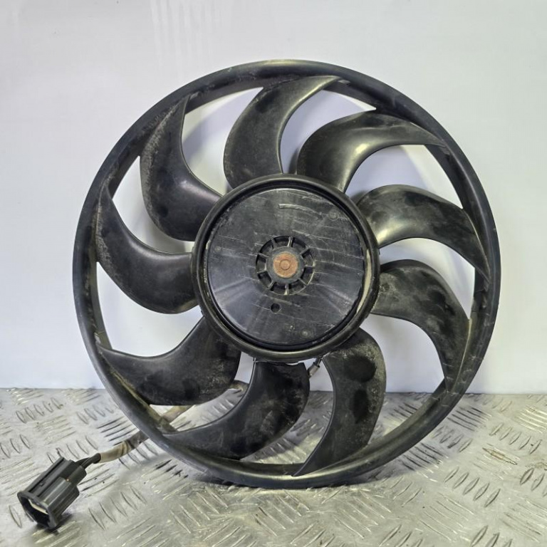 Paleta ventilator racire Chevrolet Captiva 2006-2010 C100, C140 2.2 cdti 3137230069 HGXA