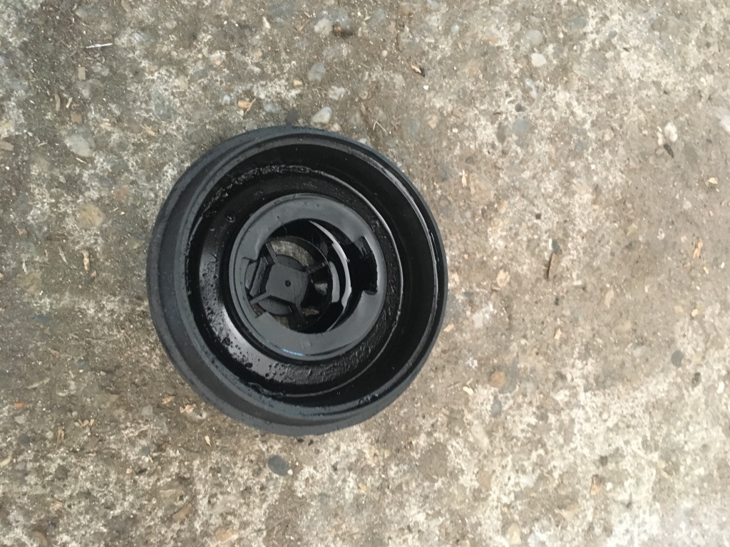 Palnie umplere ulei Volkswagen VW Golf Plus [2004 - 2009] Minivan 5-usi 1.9 TDI MT (105 hp) (5M1 521)