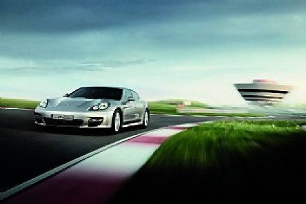 Panamera Turbo, cel mai rau demon din Panamera Turbo, cel mai rau demon din