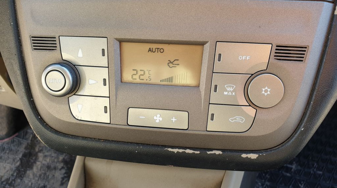 Panou Aer Conditionat AC Clima Climatronic Fiat Linea 2007 - 2018