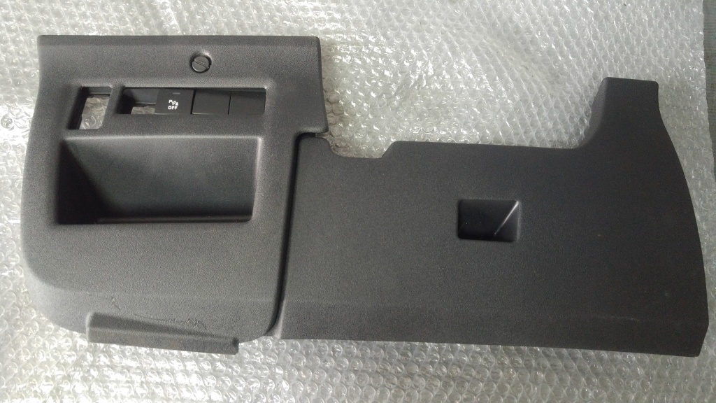 Panou aparatoare plastic volan bord citroen c4 9653801677a