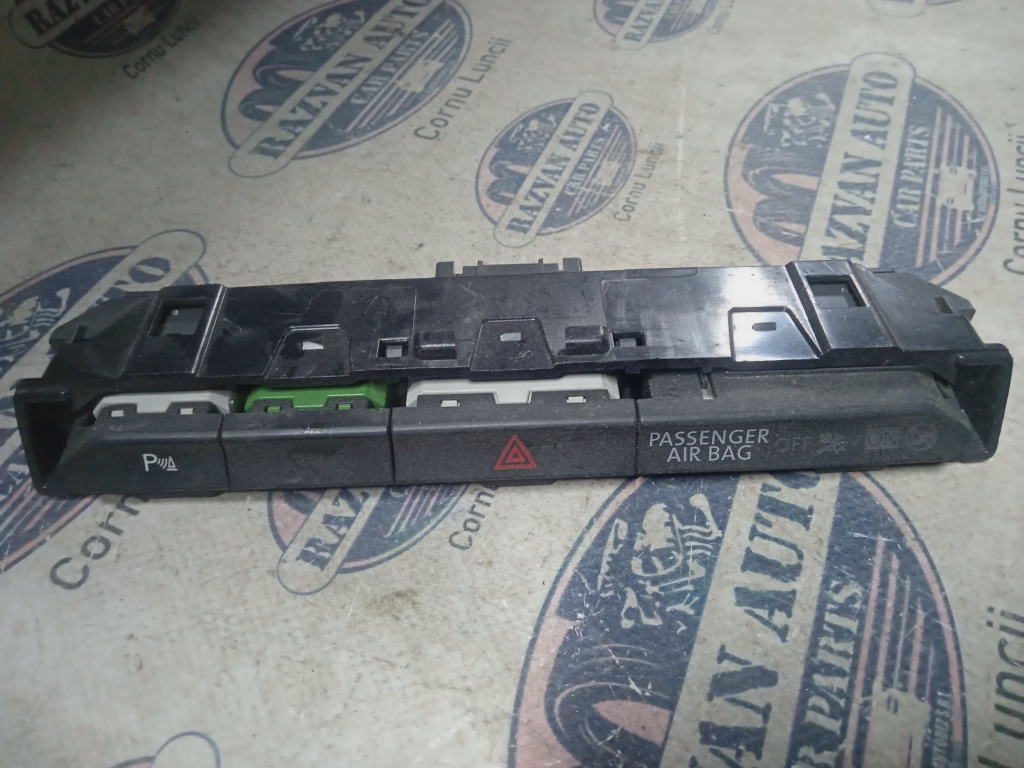 Panou butoane comutare Volkswagen Passat B8, 3G2853769A