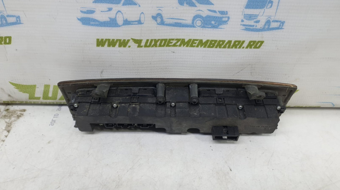 Panou butoane consola centrala a2038701210 Mercedes-Benz C-Class W203 [2000 - 2004]