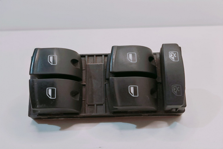 Panou Butoane Geamuri 4F0959851F Audi Q7