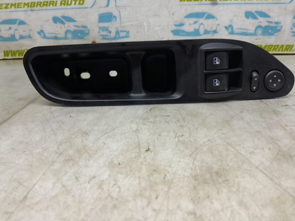 Panou butoane geamuri 735626580 Fiat Tipo 356 (2) [2015 - 2020] 1.0 benzina 55282151