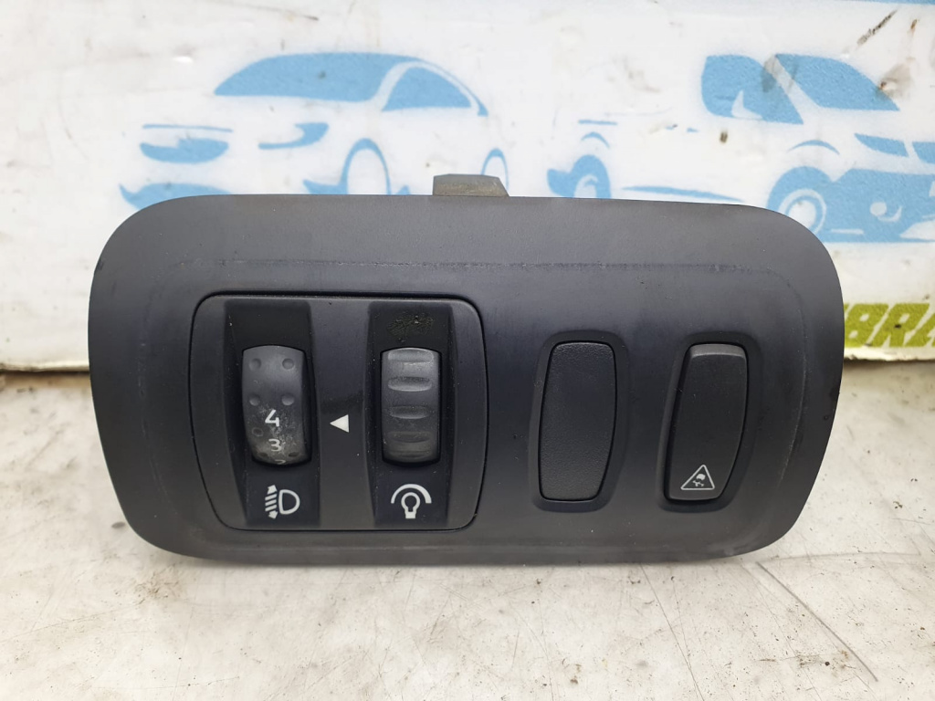 Panou butoane reglaj faruri 8200079020 Renault Megane 2 [2002 - 2006] 1.9 dci F9Q800