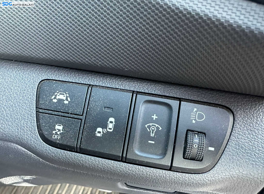 Panou Buton Butoane Reglaj Faruri ESP Unghi Mort Line Assist Hyundai Ioniq 2016 - 2019 [K6499]