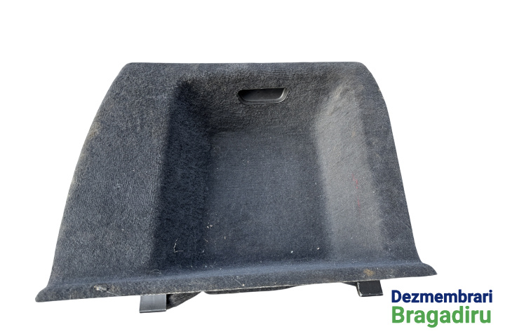 Panou / Capac lateral stanga portbagaj Cod: 4F9863879B 4F9863879B Audi A6 4F/C6 [facelift] [2008 - 2011] Avant wagon 5-usi 2.0 TDI multitronic (170 hp) S-Line, Cod motor CAHA, Cod cutie LDV, Cod culoare LZ7S