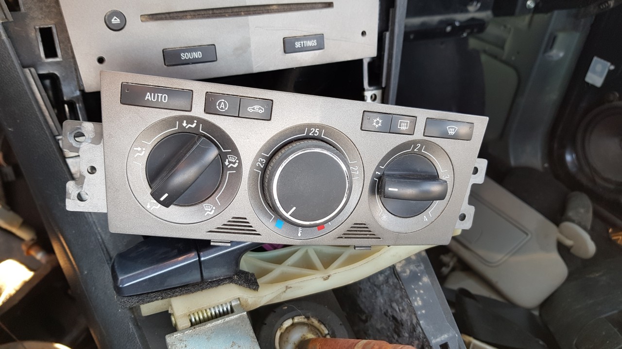 Panou clima ac opel antara 2009