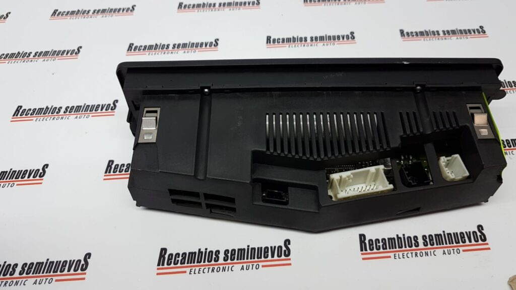 Panou clima BMW E46 64.11 6 916 882 / 64 11 6 916 882 / 64116916882 / 5HB 007 738 20 / 5HB0077382064.11 6 916 882 / 64 11 6 916 882 / 64116916882 / 5HB 007 738 20 / 5HB00773820