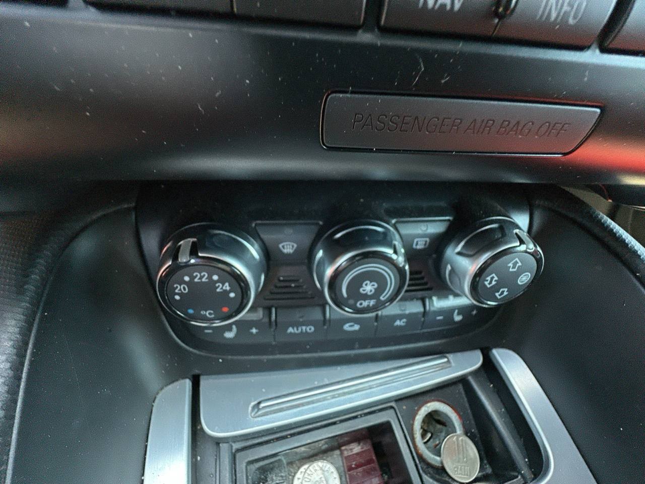 Panou clima cu incalzire scaune Audi TT Roadster 2007-2010 cod: 8J0820043AQ